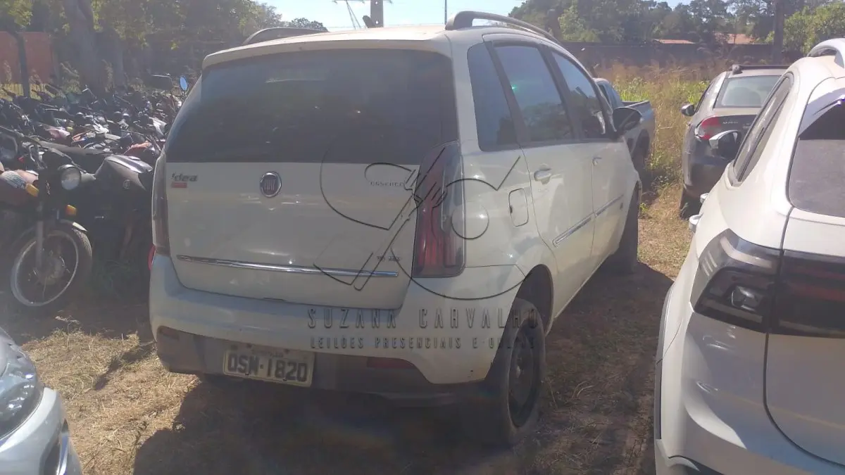 LOTE 003 - FIAT IDEA ESSENCE 1.6 2014/2015