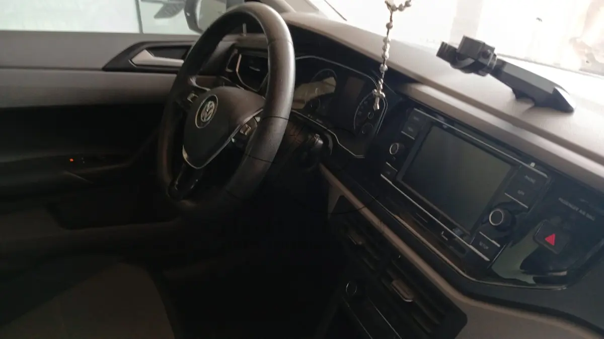 LOTE 004 - VW POLO CL ADA