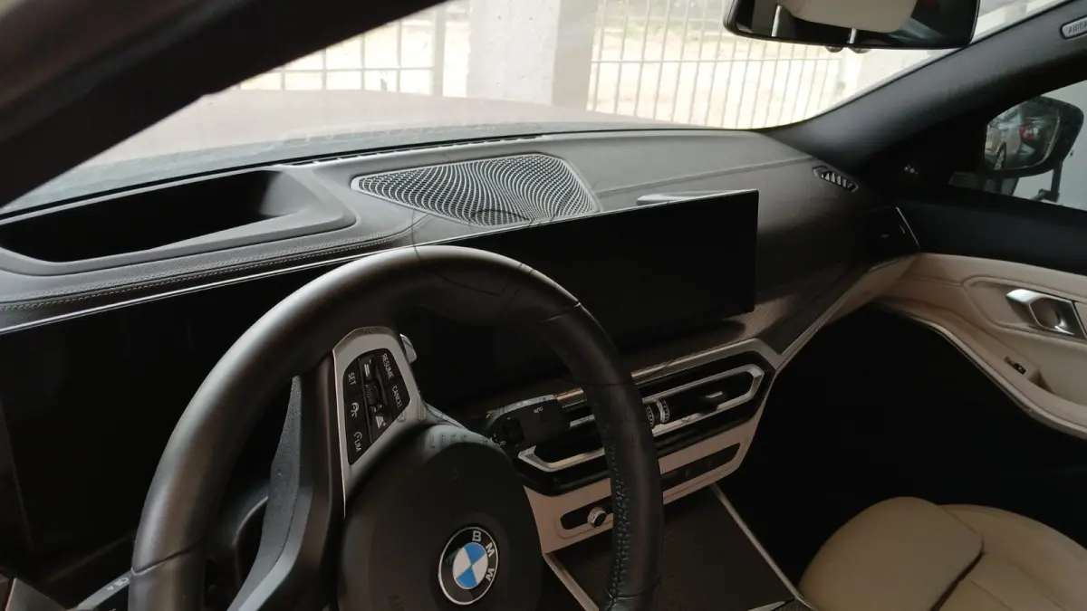 LOTE 010 - SUSPENSO POR DECISÃO JUDICIAL I BMW 320I M SPORT FLEX