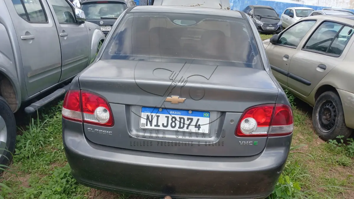 LOTE 003 - CHEV CLASSIC LS