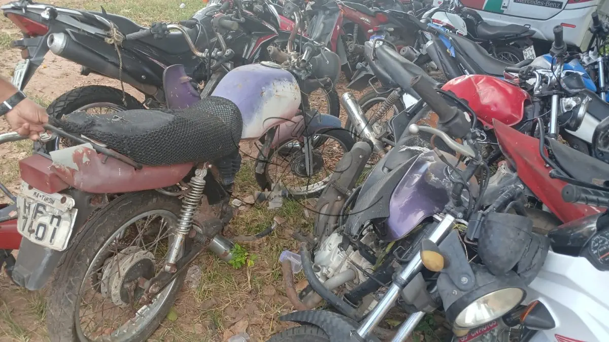 LOTE 001 - SUCATA HONDA CG 125 1999