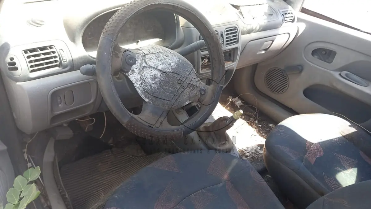 LOTE 001 - SUCATA RENAULT