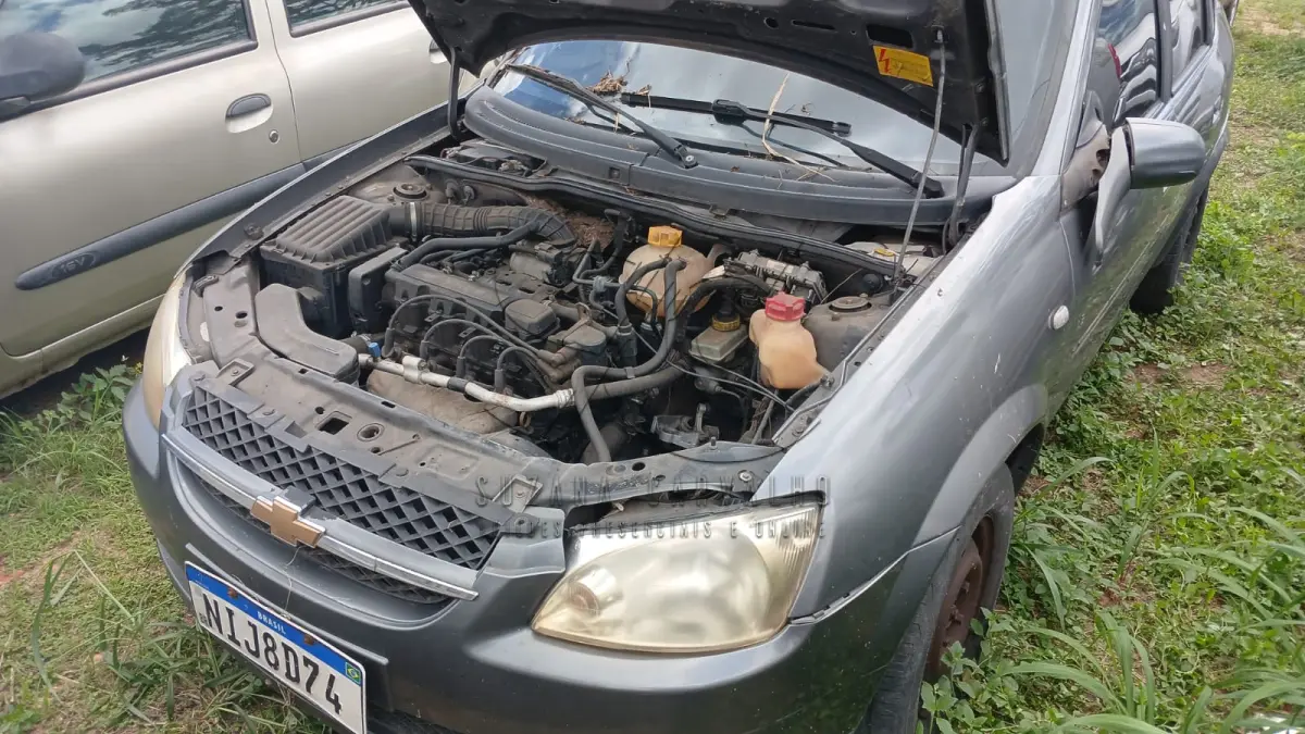 LOTE 003 - CHEV CLASSIC LS