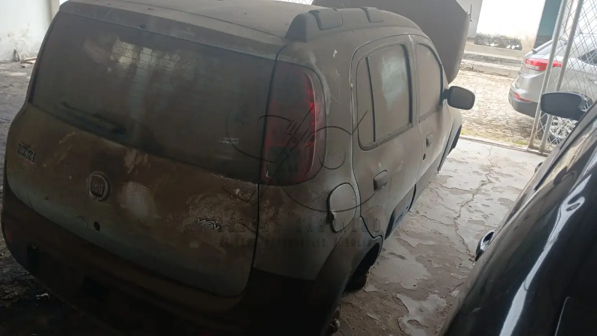 LOTE 002 - FIAT UNO WAY