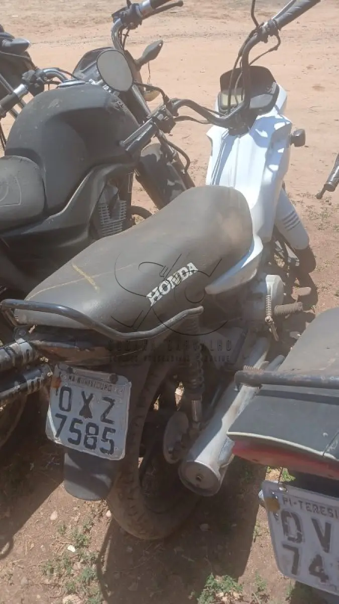 LOTE 007 - HONDA CG POP 100 2014/2015