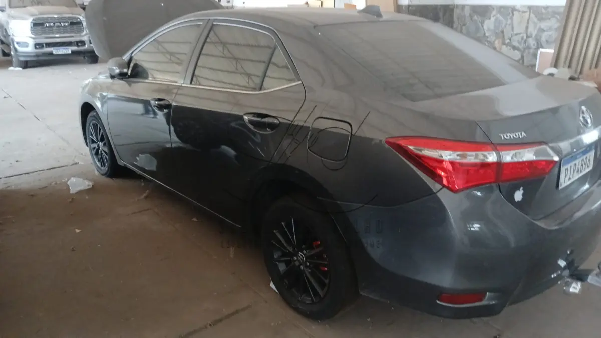LOTE 012 - TOYOTA COROLLA ALTIS FLEX