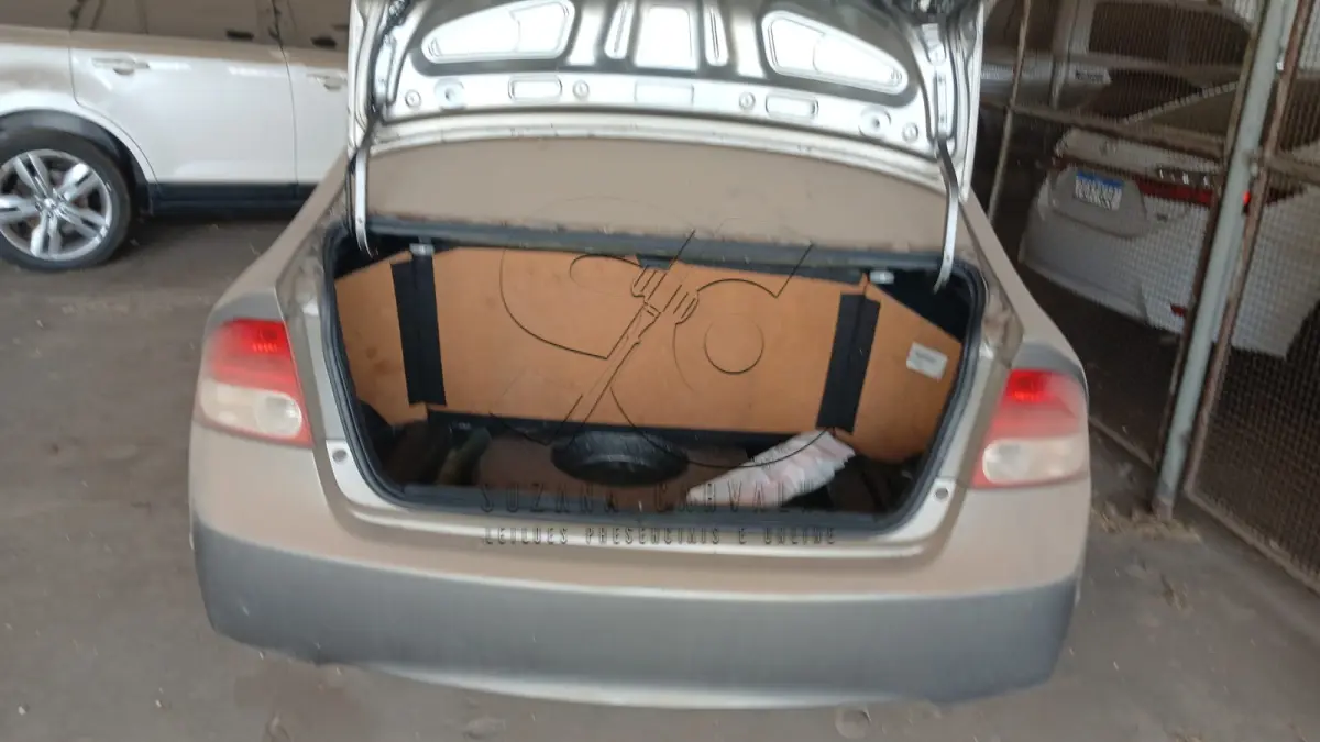 LOTE 003 - HONDA CIVIC LXS