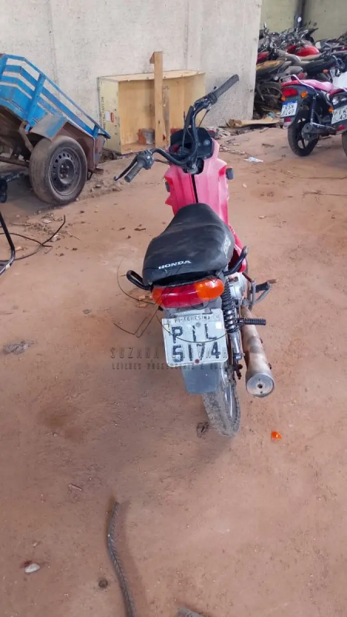 LOTE 010 - HONDA POP 100 2015