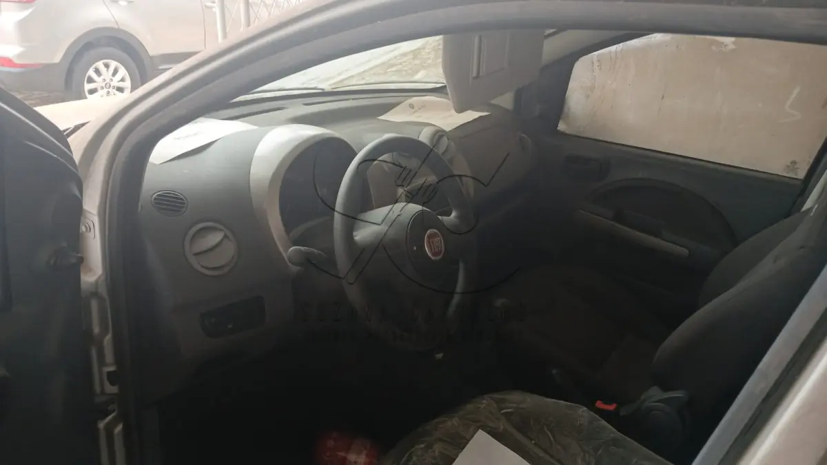 LOTE 002 - FIAT UNO WAY