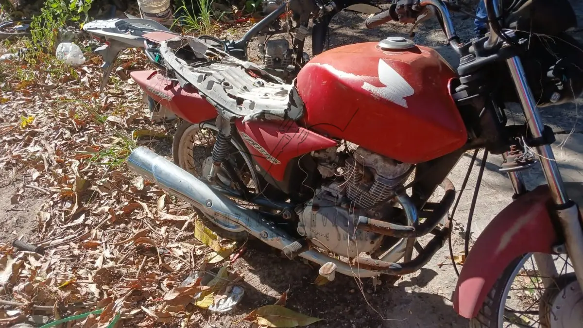 LOTE 008 - HONDA CG 150 TITAN ES 2004