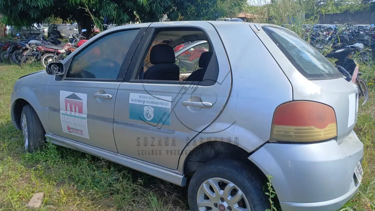 LOTE 005 - SUCATA FIAT PÁLIO