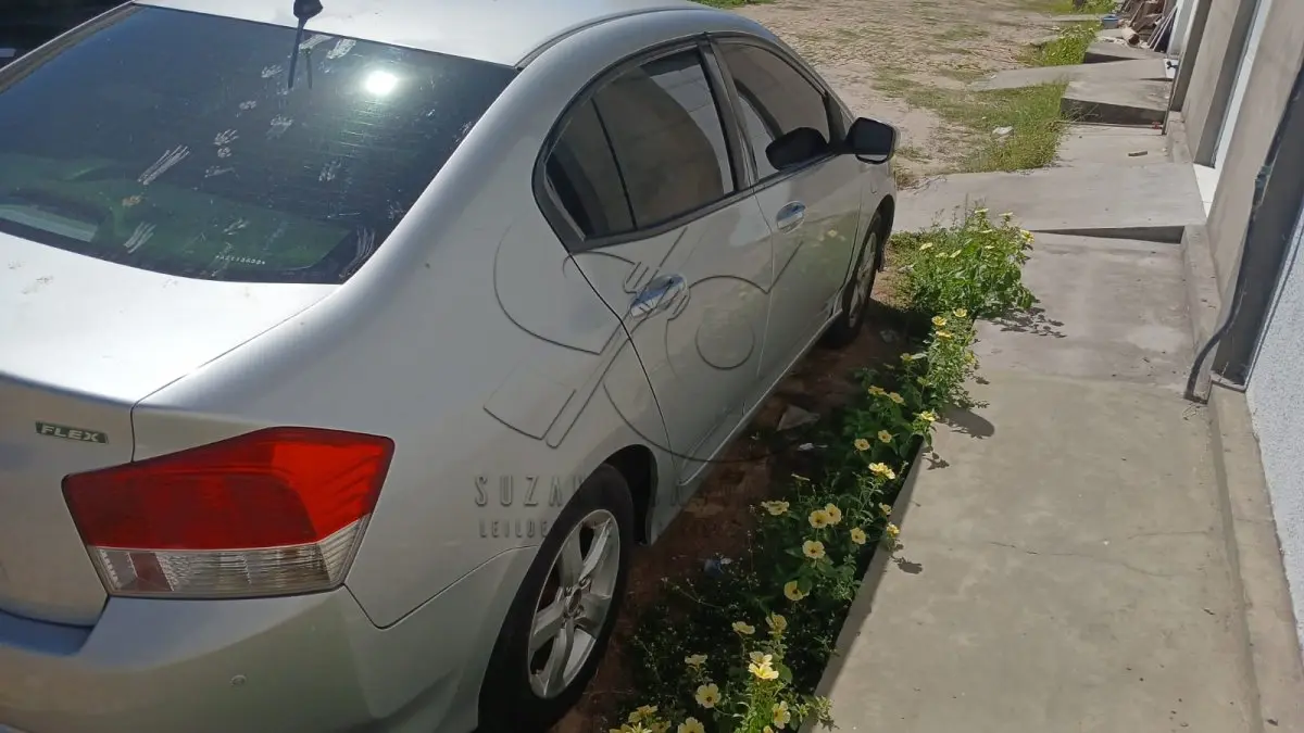 LOTE 009 - HONDA/CITY LX 2009/2010