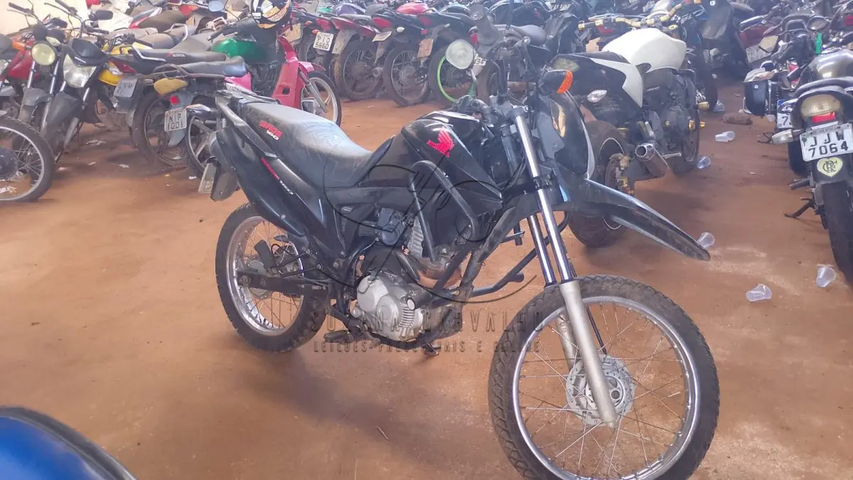 LOTE 003 - HONDA NXR 160 BROS 2017/2017