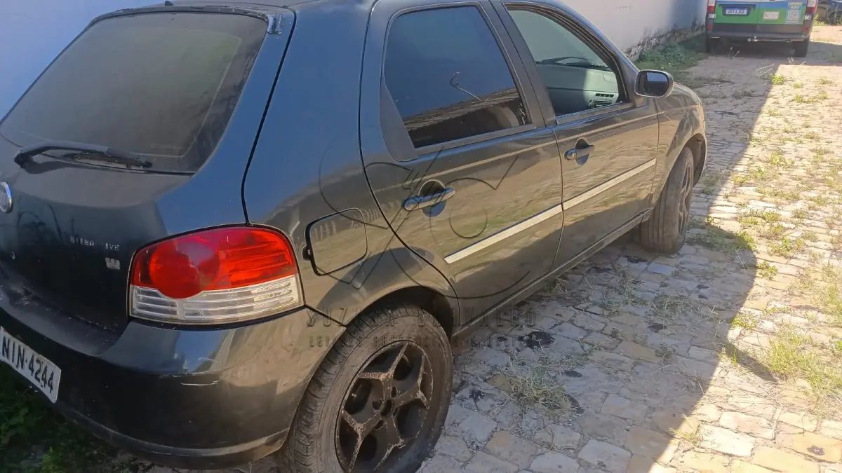 LOTE 008 - FIAT/PÁLIO ATTR. 1.4 201/2011