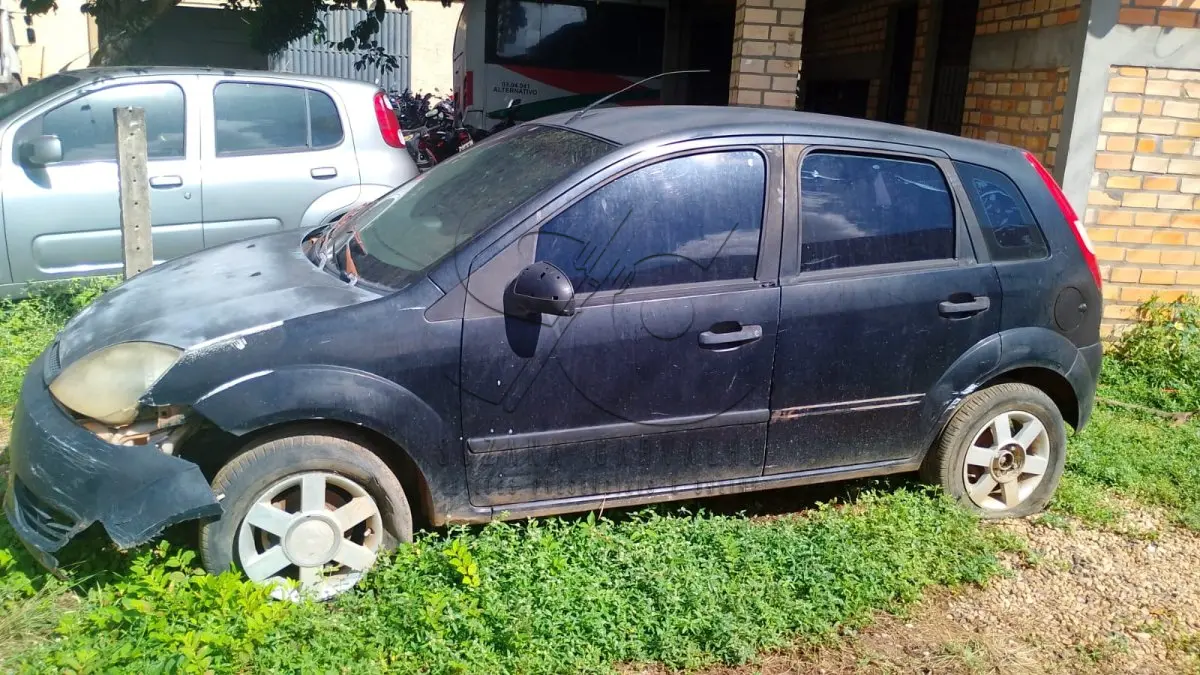 LOTE 002 - FORD/FIESTA 2003/2004