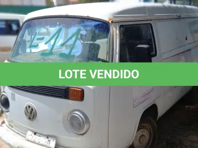 LOTE 011 - VW KOMBI