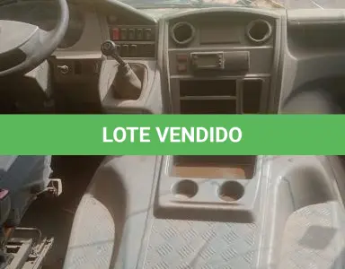LOTE 015 - Micro-Ônibus escolar, Marcopolo/Volare V8L, a diesel, cor amarela, Placa OED-0002, ano fab/mod. 2011/2012, chassi 93PB51G1MCC040968, Renavam 506207552. (Transferência por Declaração - S/CRV). DPVAT R$ 8,08