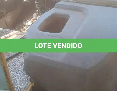 LOTE 009 - Sucata Ônibus escolar, cor amarela, VW mod. 15-190. (Sem documentação para transferência, por ser sucata).