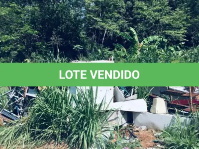 LOTE 002 - Sucatas de: Bebedouros, freezer, geladeira, armários de aço, mesas, fogões industriais, ar condicionado, TV,