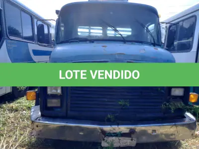 LOTE 003 - VEÍCULO MERCEDES BENZ