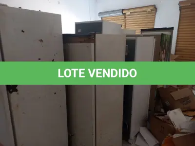 LOTE 004 - MOBILIÁRIOS