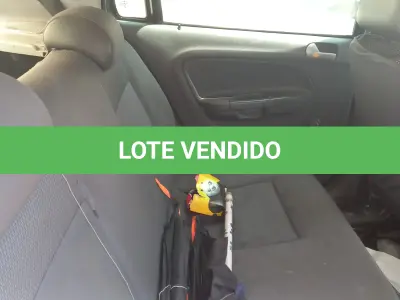 LOTE 004 - VEÍCULO VW