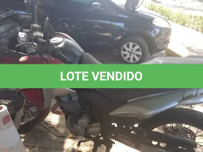 LOTE 005 - MOTO HONDA