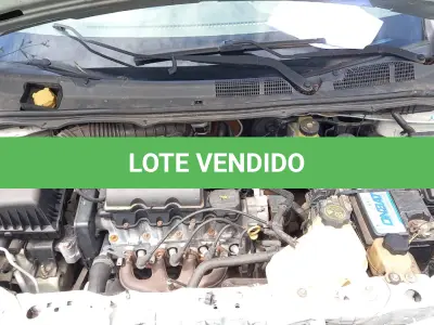 LOTE 009 - VEÍCULO VW