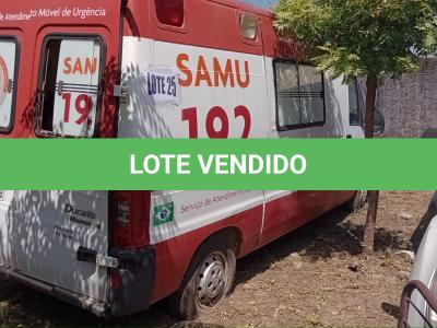LOTE 025 - CAMIONETA AMBULÂNCIA FIAT