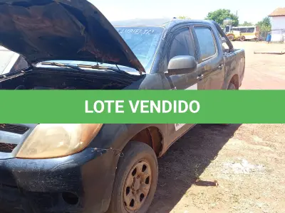 LOTE 011 - TOYOTA/HILLUX