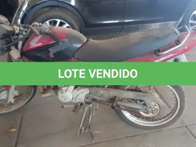 LOTE 008 - MOTO HONDA 150 TITAN ES