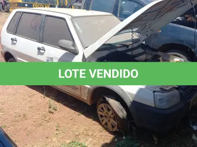 LOTE 009 - FIAT UNO