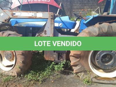 LOTE 028 - TRATOR NEW HOLLAND