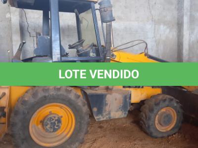LOTE 032 - RETROESCAVADEIRA