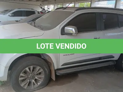 LOTE 001 - VEÍCULO CHEVROLET