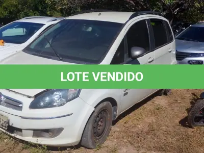 LOTE 003 - FIAT IDEA ESSENCE 1.6 2014/2015