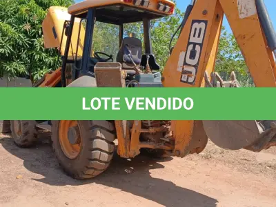 LOTE 005 - RETROESCAVADEIRA JCB