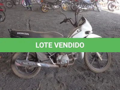 LOTE 007 - HONDA CG POP 100 2014/2015