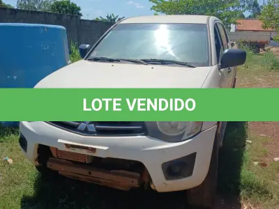 LOTE 003 - MMC/L200 PIM5806