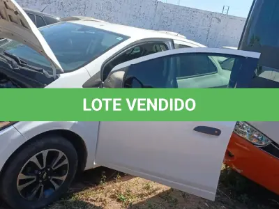 LOTE 013 - CHEVROLET ONIX 10MT 2017