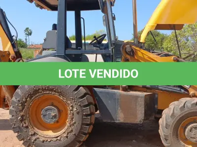 LOTE 005 - RETROESCAVADEIRA JCB