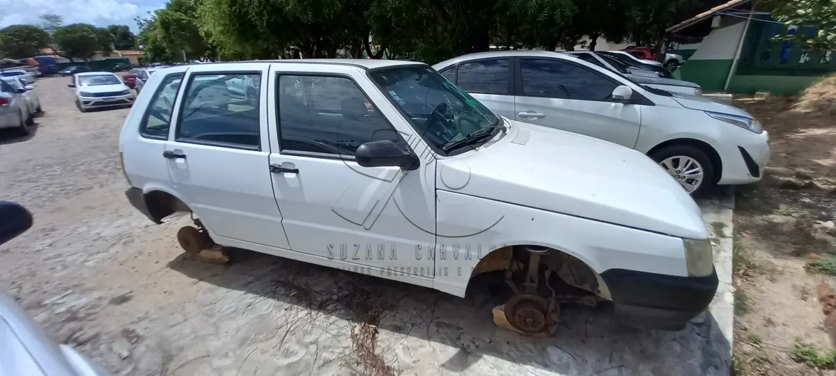 LOTE 023 - FIAT UNO MILLE FIRE FLEX