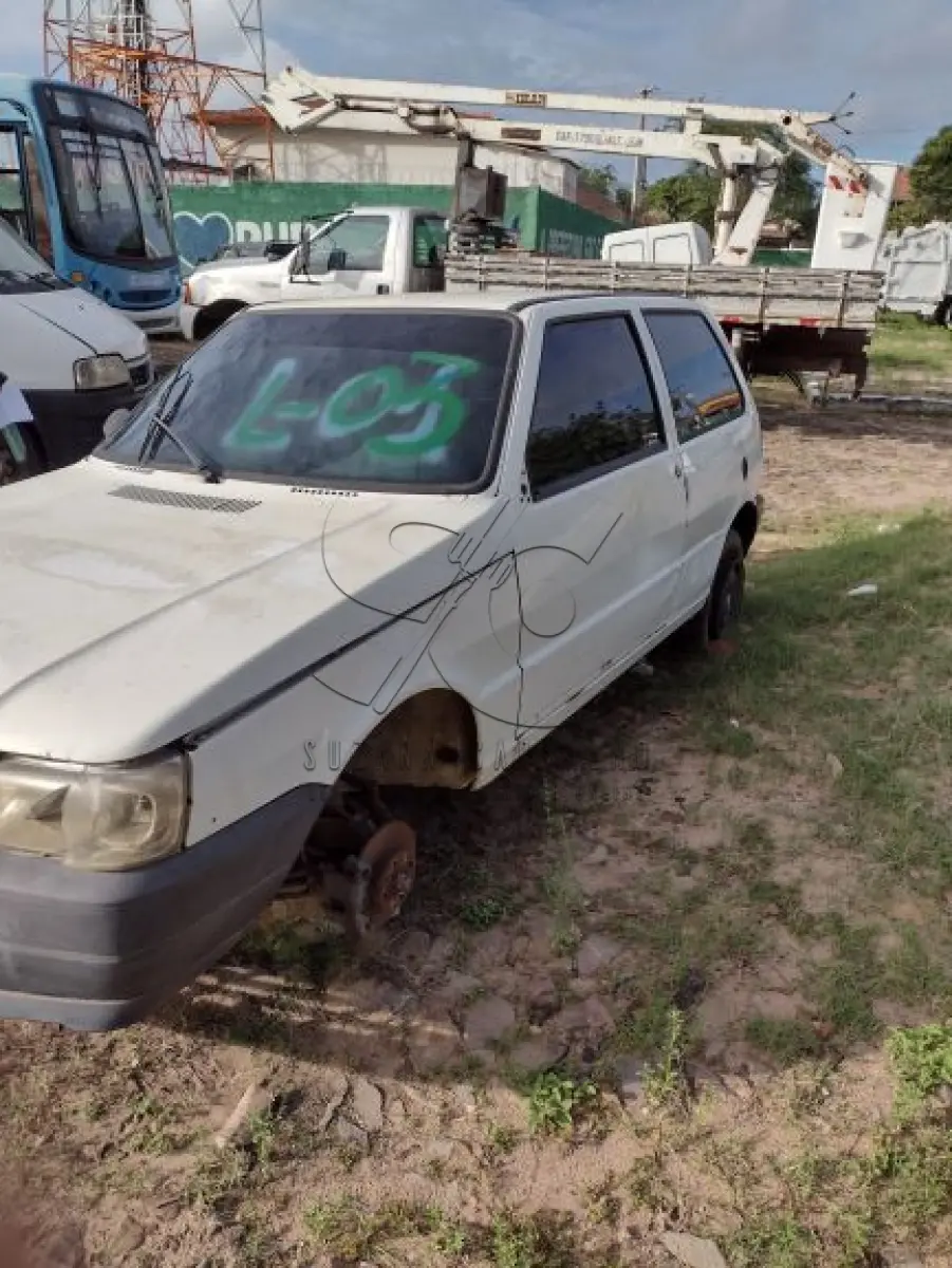 LOTE 003 - SUCATA FIAT UNO FLEX