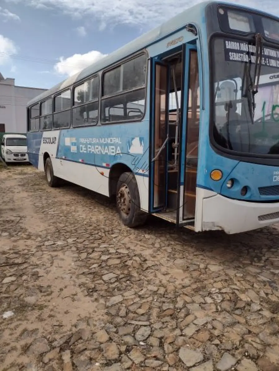 LOTE 019 - ÔNIBUS VW COMIL SVELTON