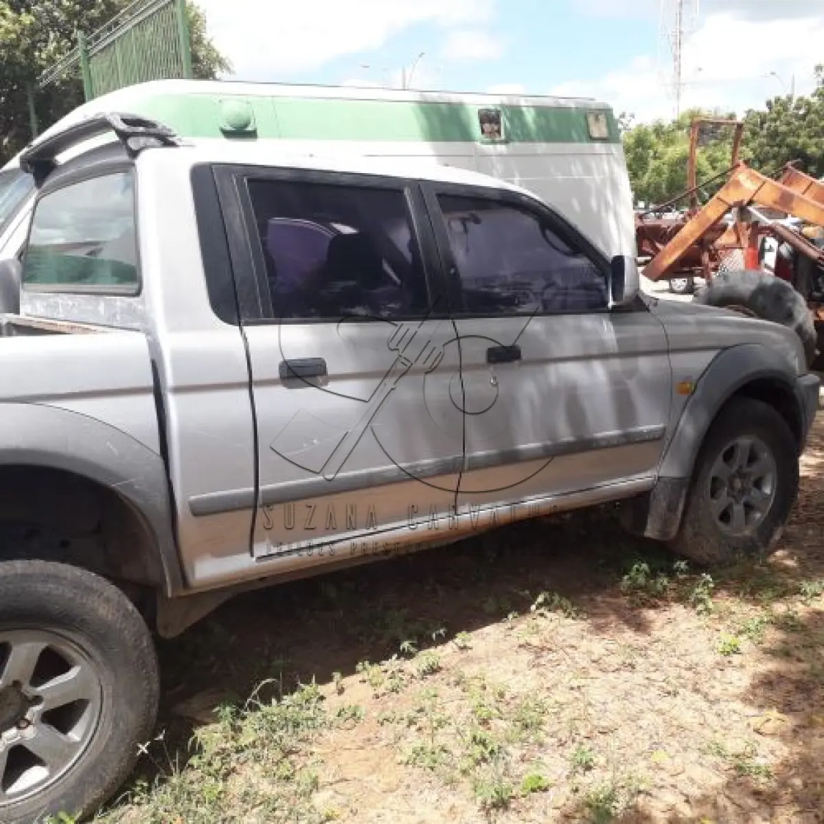LOTE 018 - MITSUBISHI L200 MMC OUTDOOR