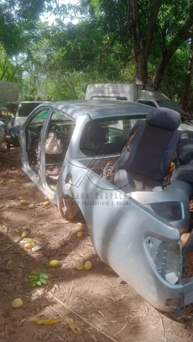 LOTE 010 - Sucata Mitisubishi, MMC/Triton L200, cor prata, (Sem documentação para transferência, por ser sucata).
