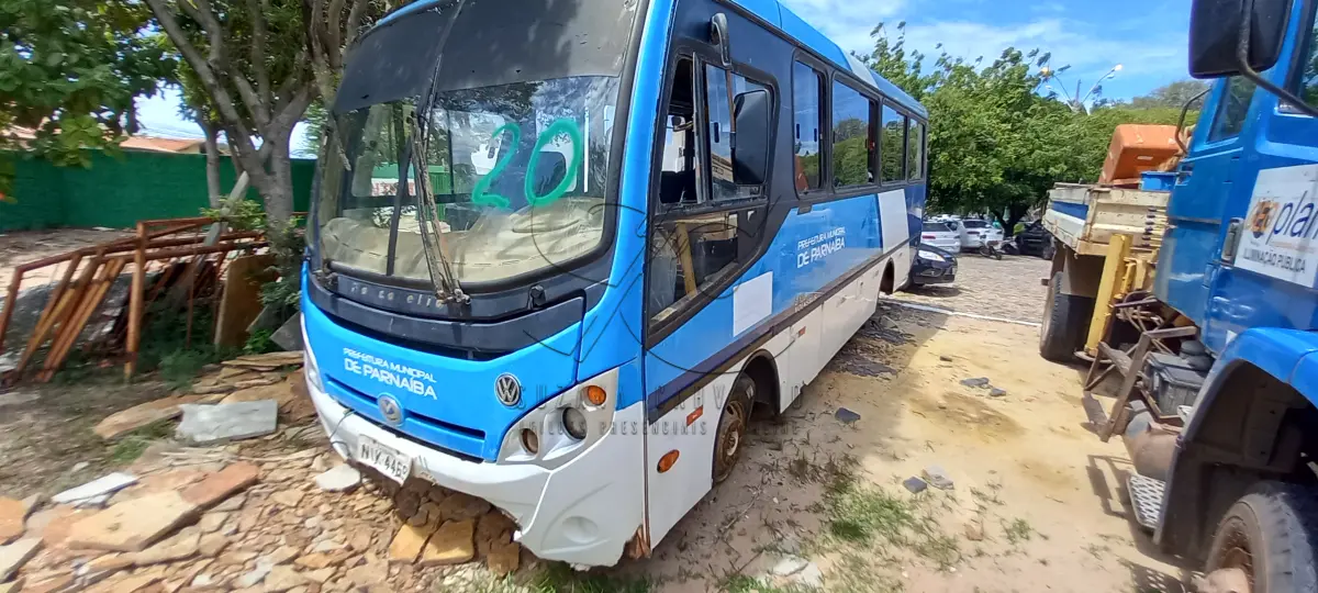 LOTE 020 - MICROÔNIBUS VW M. GRANMINI