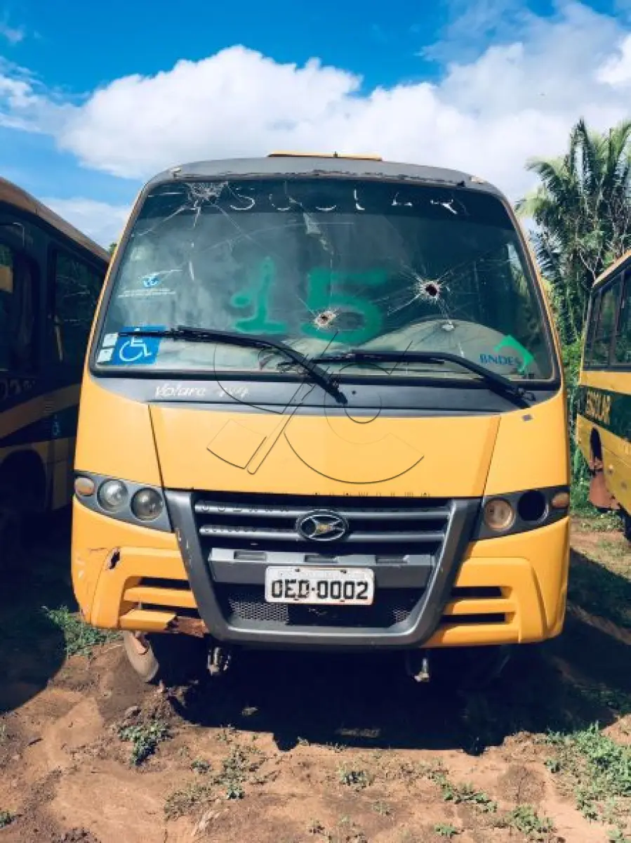LOTE 015 - Micro-Ônibus escolar, Marcopolo/Volare V8L, a diesel, cor amarela, Placa OED-0002, ano fab/mod. 2011/2012, chassi 93PB51G1MCC040968, Renavam 506207552. (Transferência por Declaração - S/CRV). DPVAT R$ 8,08