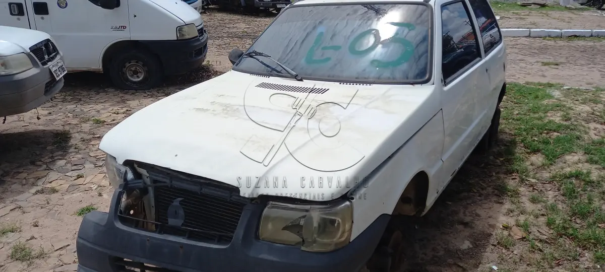 LOTE 003 - SUCATA FIAT UNO FLEX