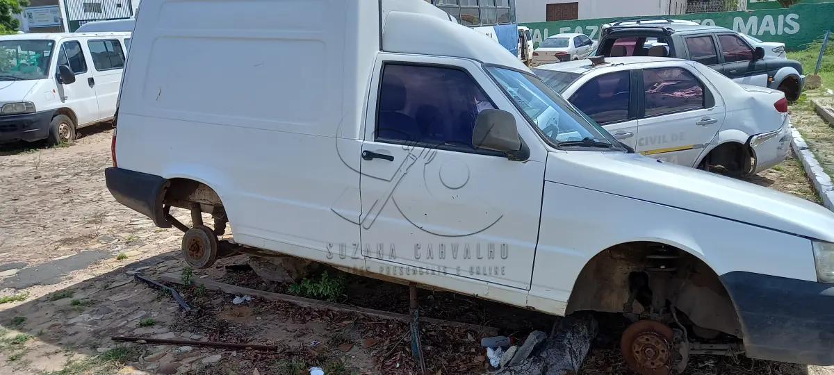 LOTE 014 - FIAT FIORINO